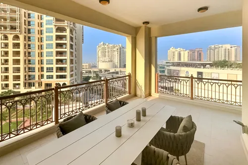 2 Bedrooms Apartment in Marina Residences 2
