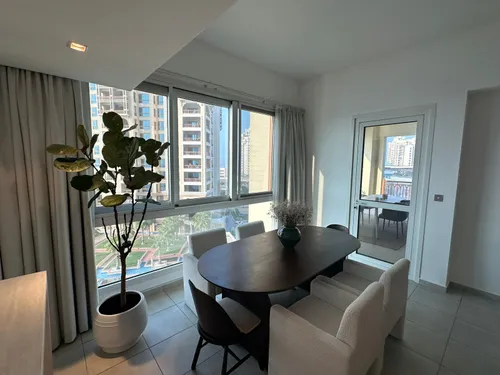 2 Bedrooms Apartment in Marina Residences 2