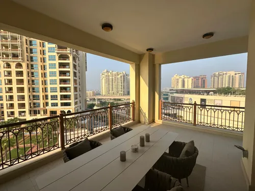 2 Bedrooms Apartment in Marina Residences 2