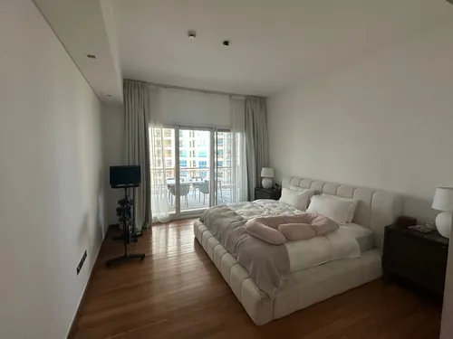 2 Bedrooms Apartment in Marina Residences 2