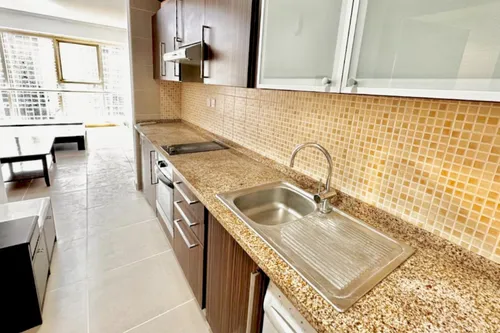  Apartment in Goldcrest Executive