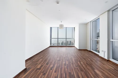 4 Bedrooms Apartment in 23 Marina