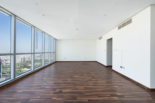 4 Bedrooms Apartment in 23 Marina