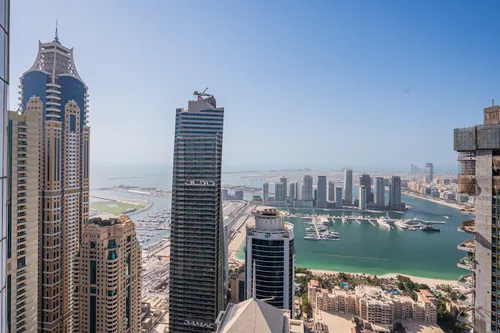 4 Bedrooms Apartment in 23 Marina