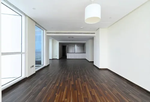 4 Bedrooms Apartment in 23 Marina