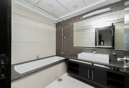 4 Bedrooms Apartment in 23 Marina