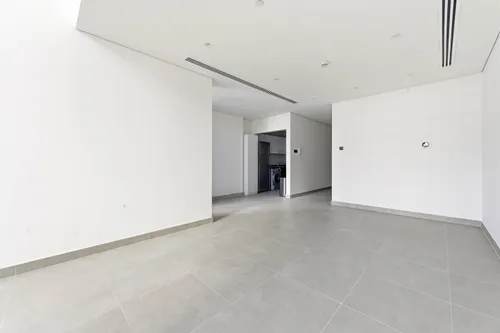 1 Bedroom Apartment in Marina Arcade Tower