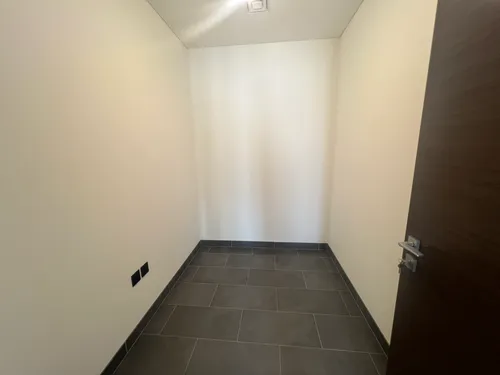 2 Bedrooms Apartment in The Crest Tower C