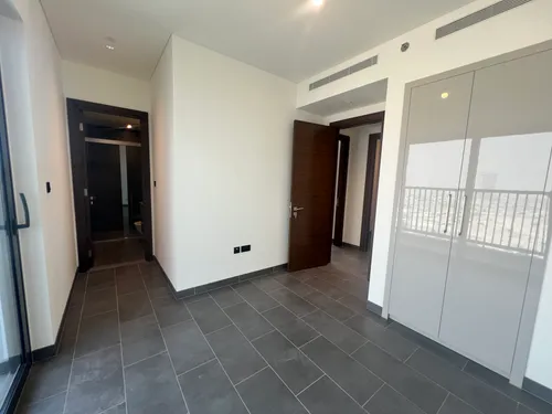 2 Bedrooms Apartment in The Crest Tower C