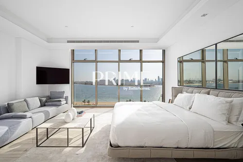 4 Bedrooms Apartment in The 8