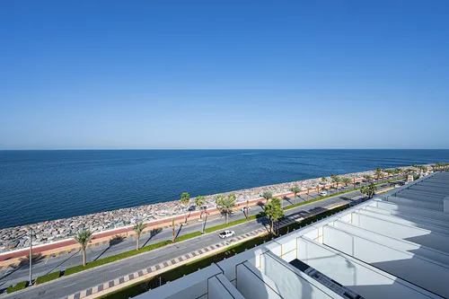 4 Bedrooms Apartment in The 8