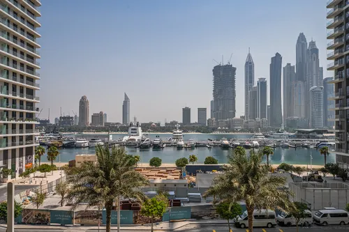 1 Bedroom Apartment in Grand Bleu Tower 2