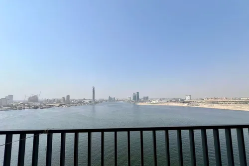 2 Bedrooms Apartment in Creek Edge Tower 1