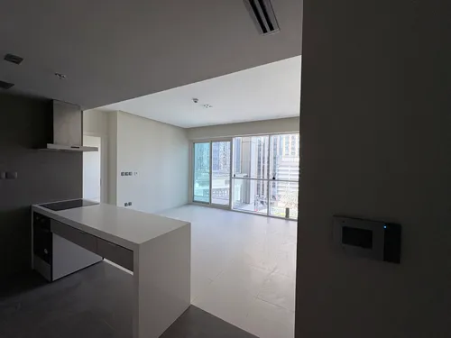 Stunning Living | spacious| Prime Location