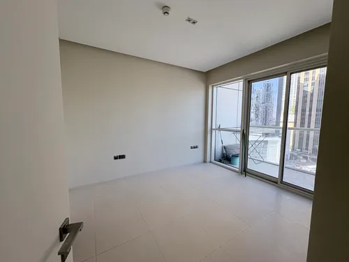 1 Bedroom Apartment in West Avenue Tower