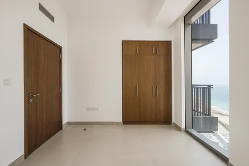 3 Bedrooms Apartment in 5242 Tower 2