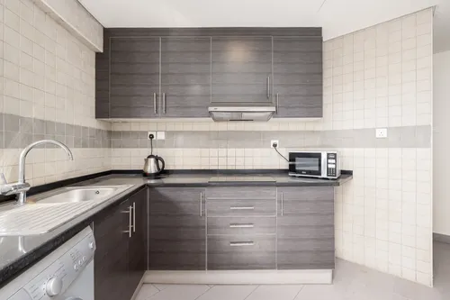 1 Bedroom Apartment in The Bridge