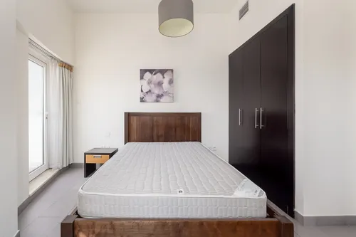 1 Bedroom Apartment in The Bridge