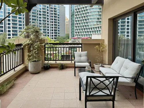 4 Bedrooms Apartment in The Fairmont Palm Residence North