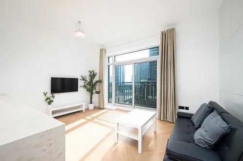 Fully Upgraded | Spacious | VOT