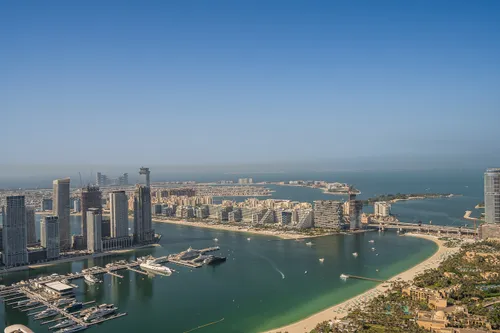 4 Bedrooms Apartment in Elite Residence