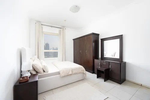 1 Bedroom Apartment in Marina Quays West