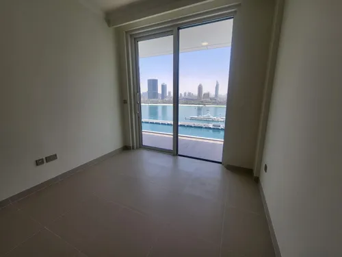 3 Bedrooms Apartment in Palace Beach Residence