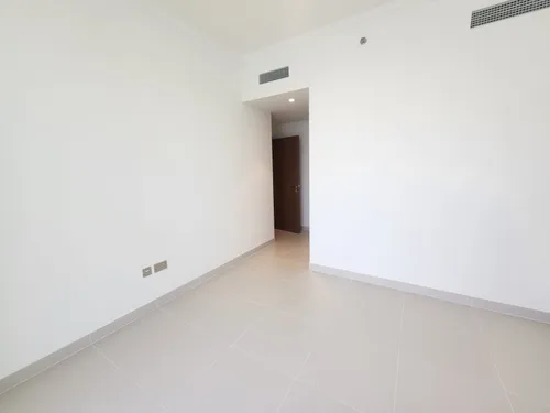 3 Bedrooms Apartment in Palace Beach Residence