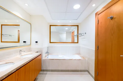 3 Bedrooms Apartment in The Links East Tower