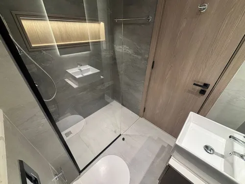  Apartment in Laya Heights