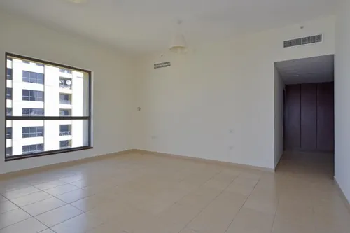 4 Bedrooms Apartment in Sadaf 8