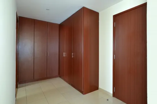 4 Bedrooms Apartment in Sadaf 8