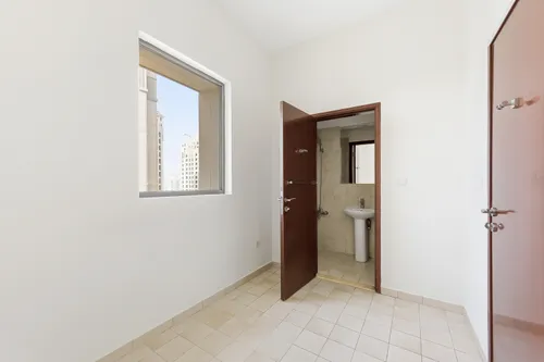 4 Bedrooms Apartment in Sadaf 8