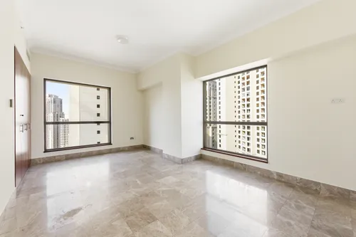 4 Bedrooms Apartment in Sadaf 8
