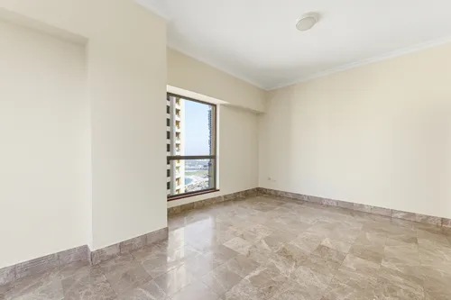 4 Bedrooms Apartment in Sadaf 8