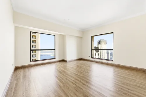 4 Bedrooms Apartment in Sadaf 8