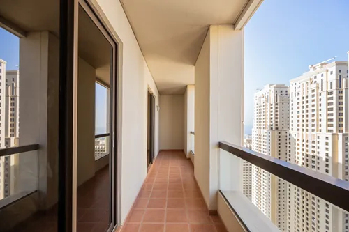 4 Bedrooms Apartment in Sadaf 8