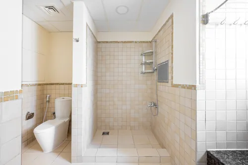 4 Bedrooms Apartment in Sadaf 8