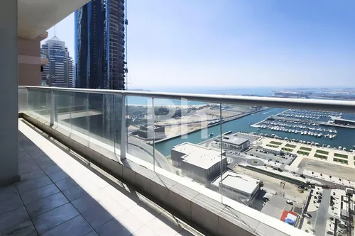3 Bedrooms Apartment in Emirates Crown