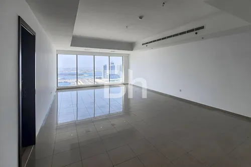 3 Bedrooms Apartment in Emirates Crown