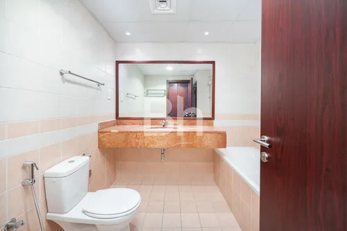 3 Bedrooms Apartment in Emirates Crown