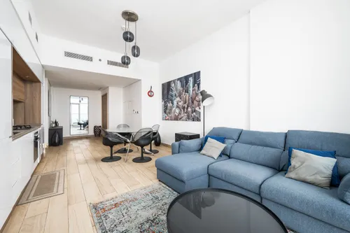 2 Bedrooms Apartment in Studio One