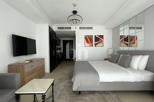 Apartment in Goldcrest Views 2
