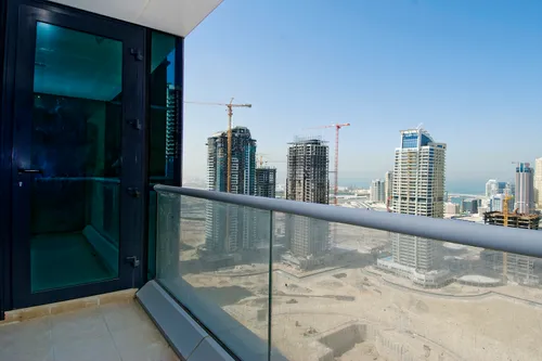 Apartment in Goldcrest Views 2