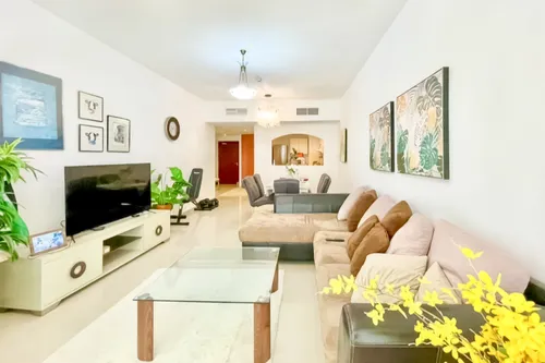 1 Bedroom Apartment in Lake Point Tower