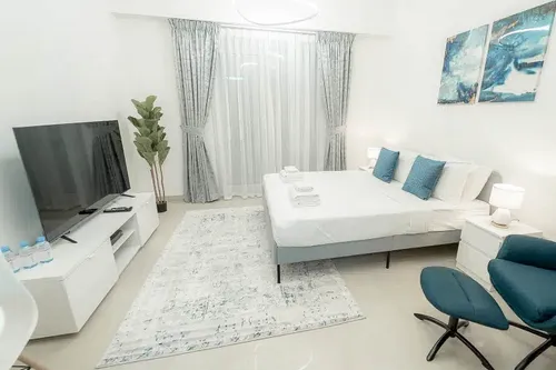  Apartment in Azizi Farishta
