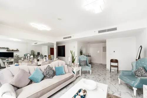 3 Bedrooms Apartment in Murjan 5