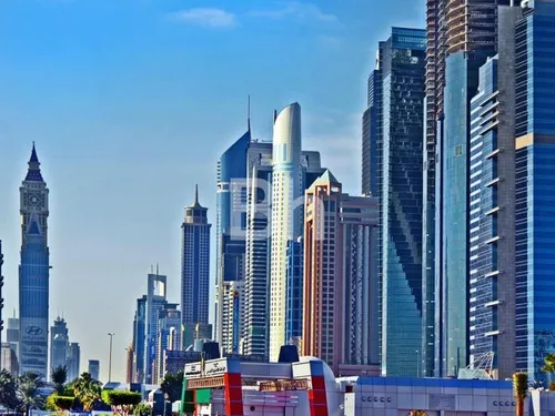 3 Bedrooms Apartment in Park Place Tower