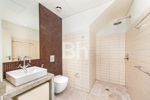 3 Bedrooms Apartment in Park Place Tower