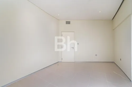 3 Bedrooms Apartment in Park Place Tower